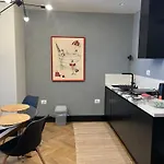 Suite Apartment