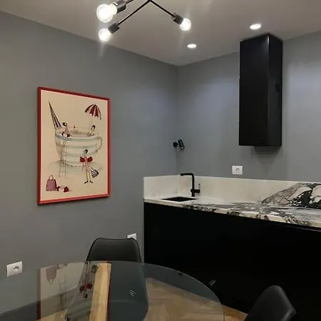 Suite Apartment