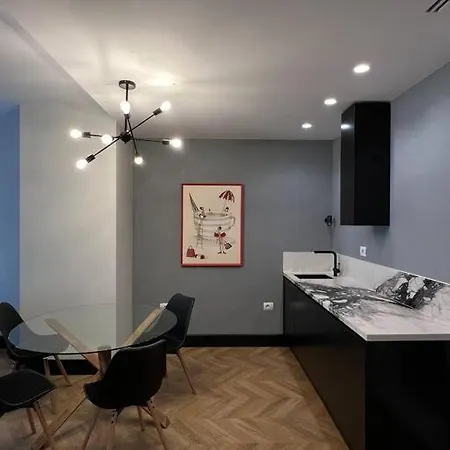 Suite Apartment شقة فلورا