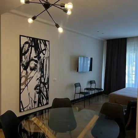 Suite Apartment شقة *